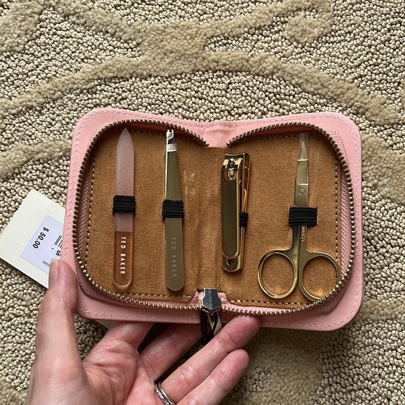 Ted Baker Manicure Set - Picture 3 of 4
